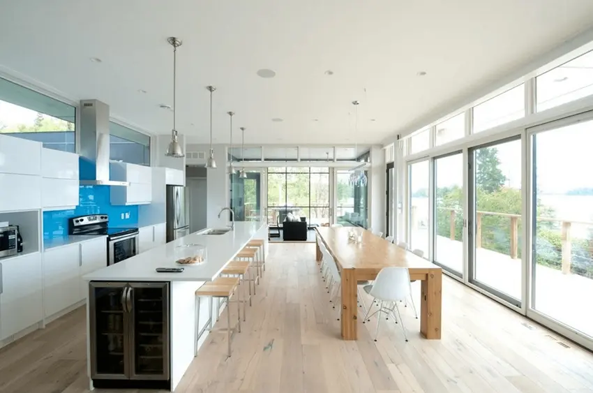 long island and wall of windows2 50375
