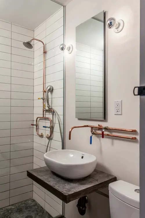 Copper Piping in Bathroom 1 a4a18