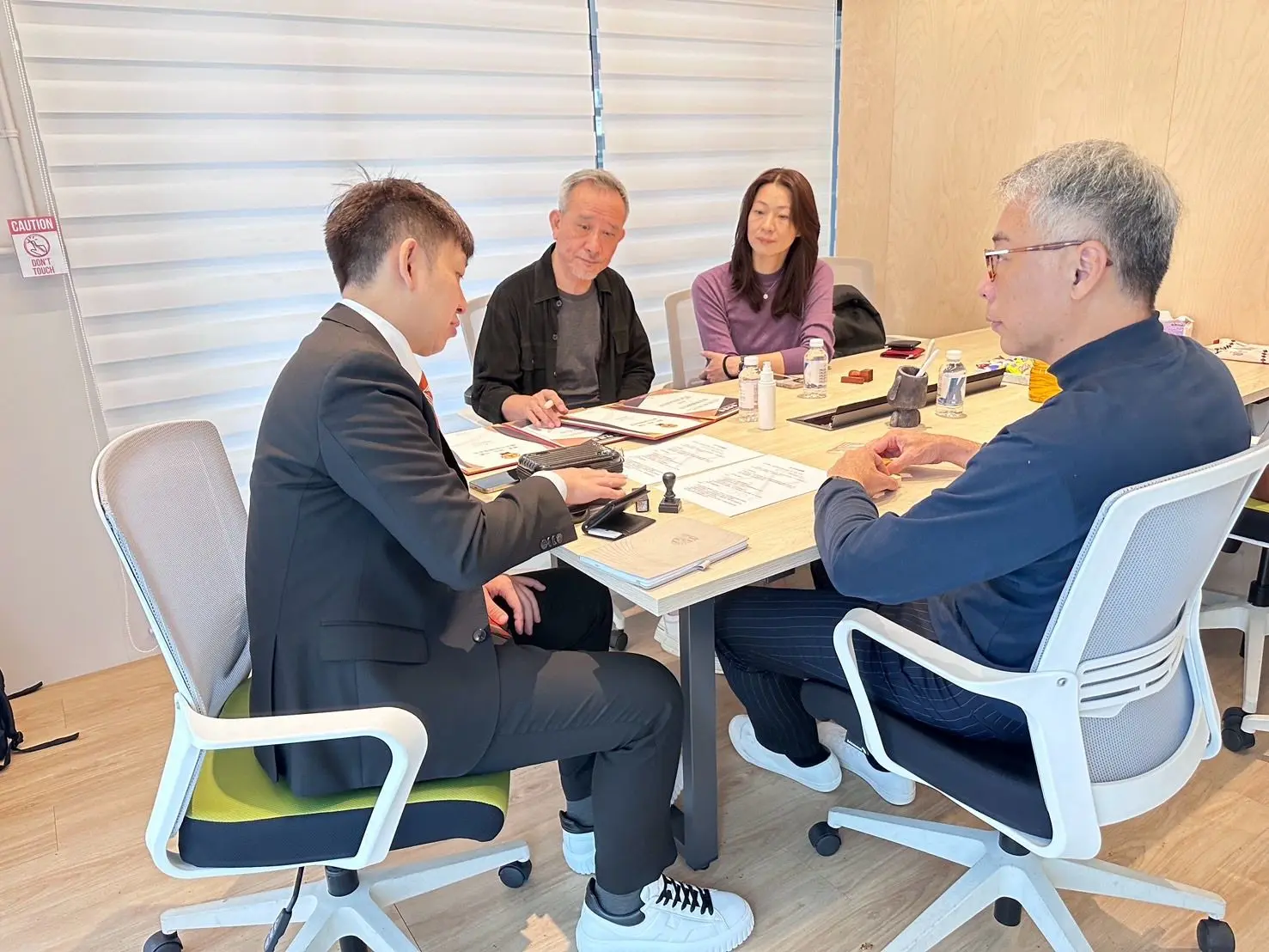 新室集攜手中信房屋寬悅團隊 展開房仲與設計深度合作