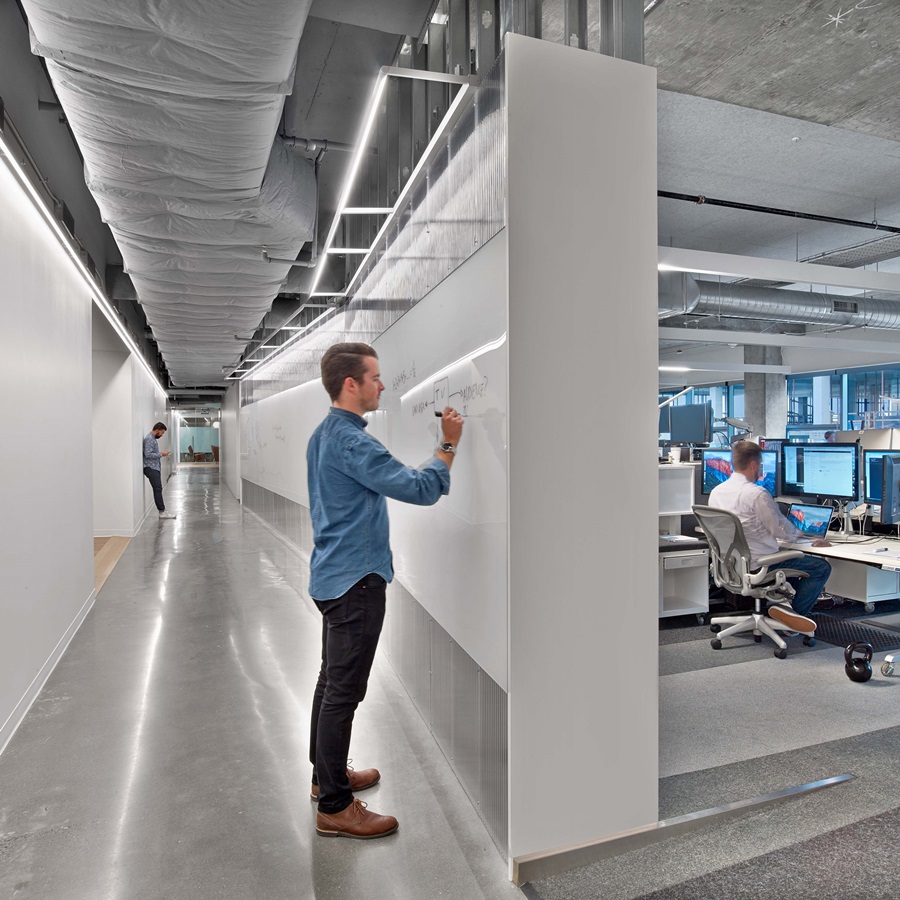 7 idid HBO Workspace 4055c