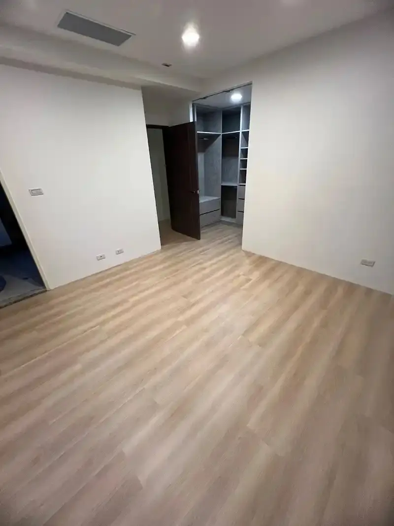 主臥